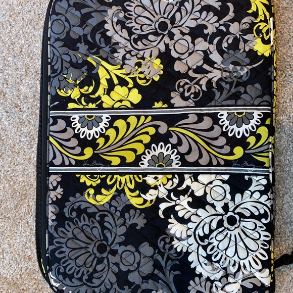 Vera Bradley Large Laptop case - Picture 6 of 6